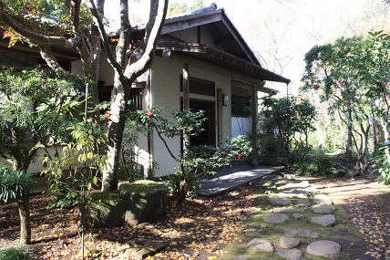 房総道場 玄関前